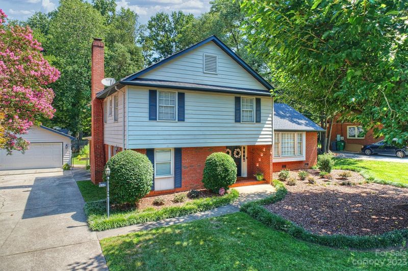 4315 Brookfield Dr, Charlotte, NC 28210