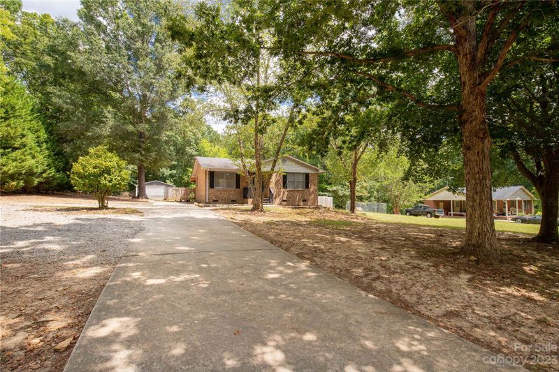 693 Adams Ln, Lancaster, SC 29720