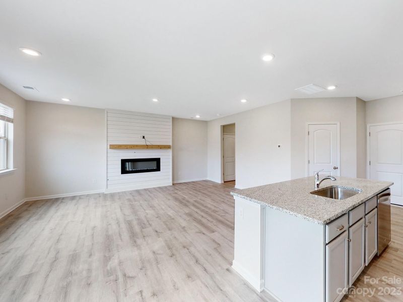 2134 Strawberry Patch St #52, Charlotte, NC 28208