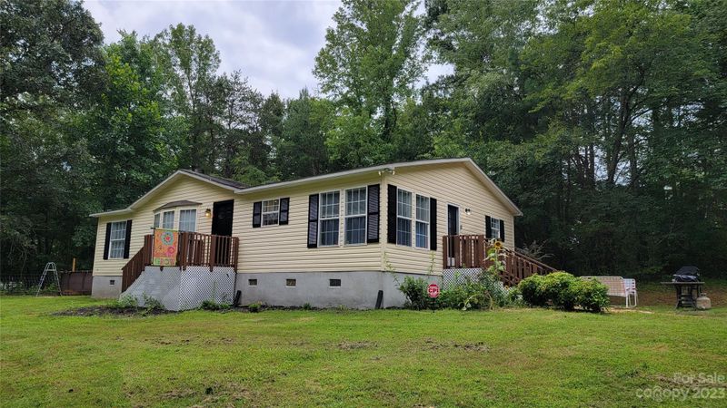341 Bens Farm Rd, Gaffney, SC 29341