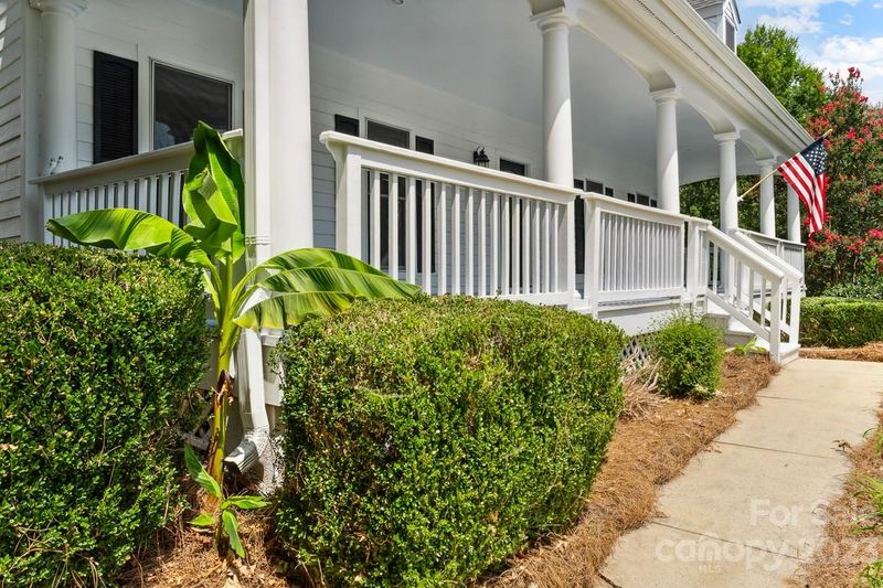19119 Southport Dr, Cornelius, NC 28031