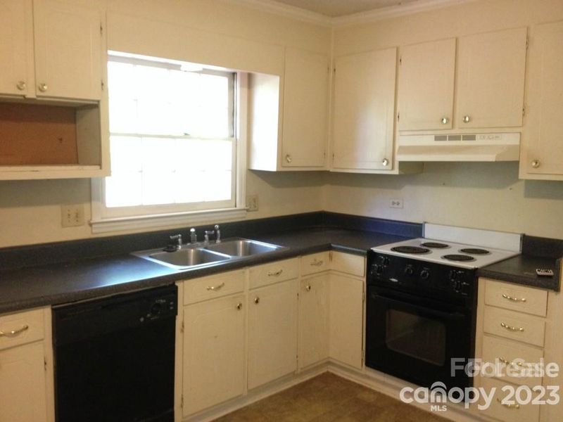 7229 Kilcullen Dr, Charlotte, NC 28270