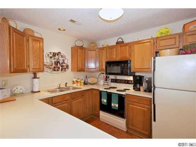 864 Southwest Dr #64, Davidson, NC 28036