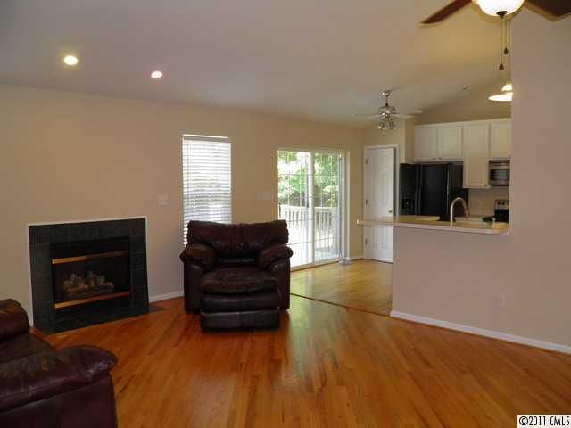 5990 Aquarian Way, Denver, NC 28037