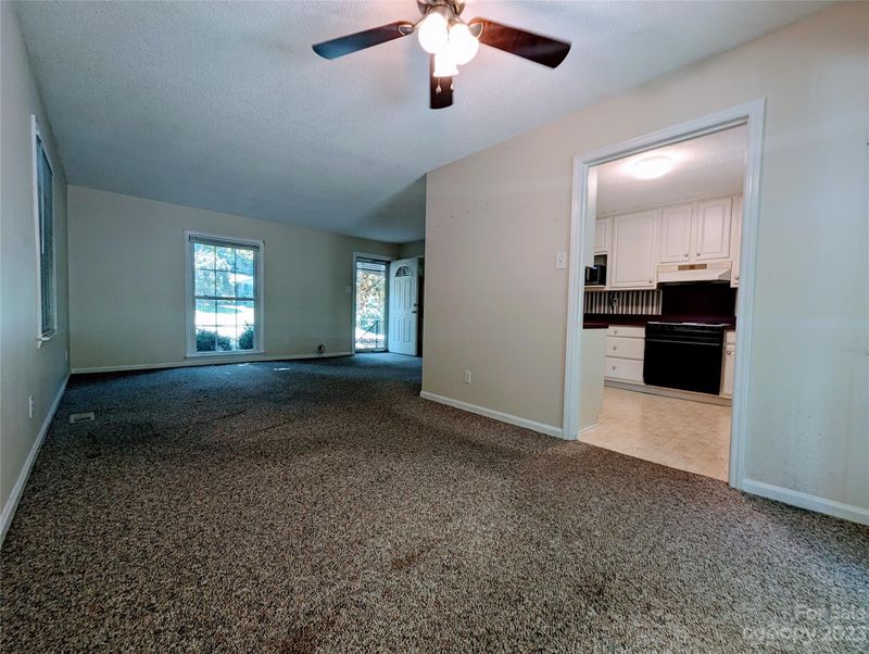 1514 Ridgewood Dr, Gastonia, NC 28054