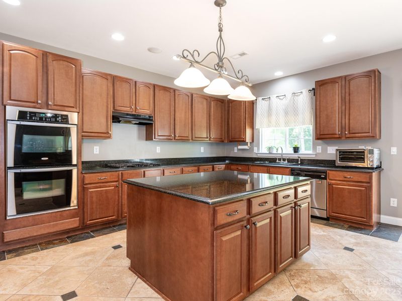 667 Hosta Dr, Fort Mill, SC 29715
