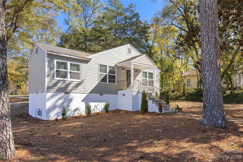 196 Columbia St, Chester, SC 29706
