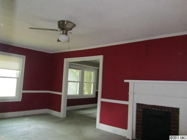 813 S Jackson St, Gastonia, NC 28052
