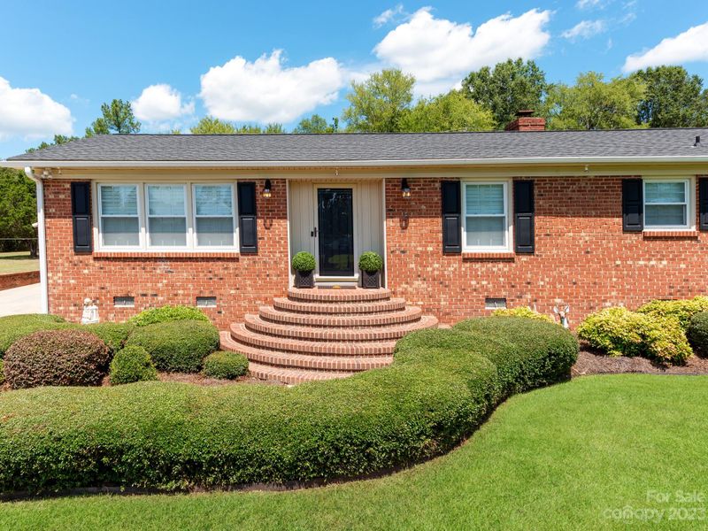 561 Sunrise Blvd, Chester, SC 29706