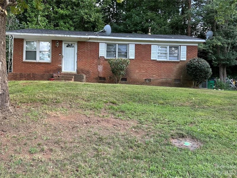 623 Dunbrook Ln, Charlotte, NC 28217