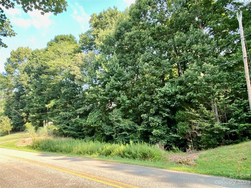 8728 Dog Leg Rd, Sherrills Ford, NC 28673