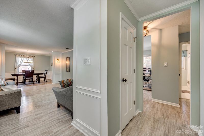918 Mclaughlin Dr, Charlotte, NC 28212