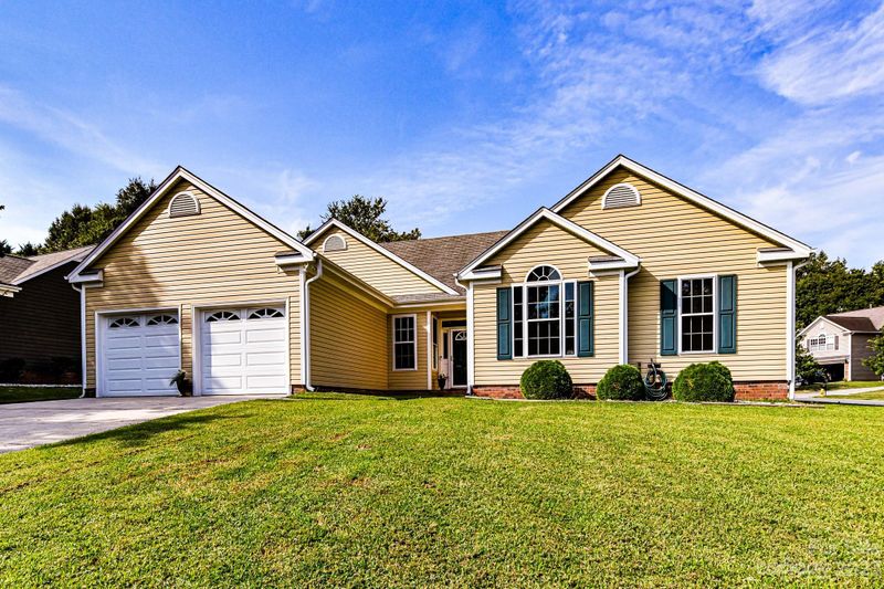 3102 Gulfstream Ct, Matthews, NC 28105