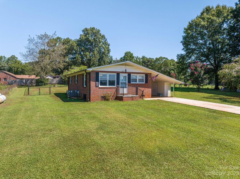 1258 Park Cir, Lincolnton, NC 28092