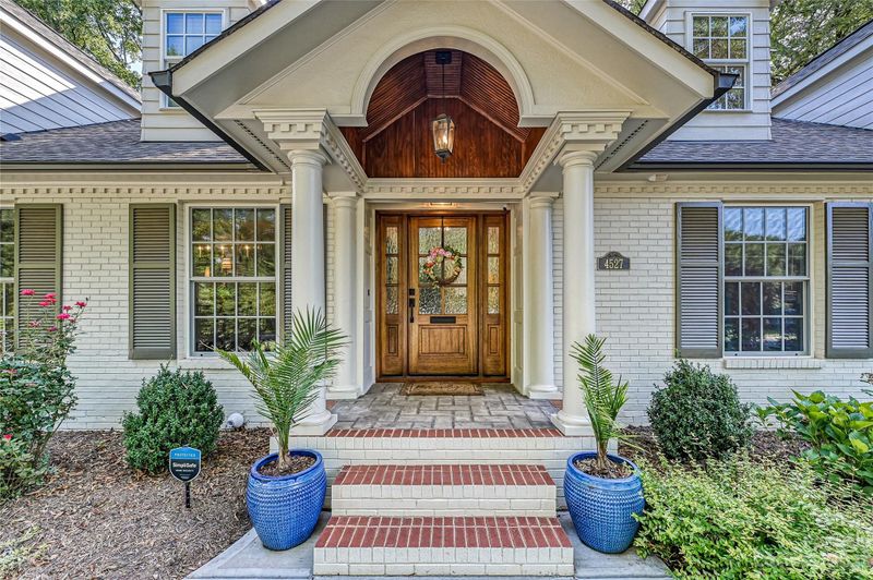 4527 Water Oak Rd, Charlotte, NC 28211
