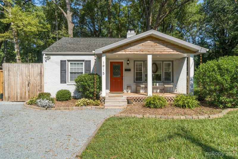 1915 Arnold Dr, Charlotte, NC 28205