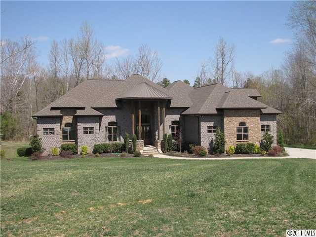 6314 Chamar Cir, Kannapolis, NC 28081