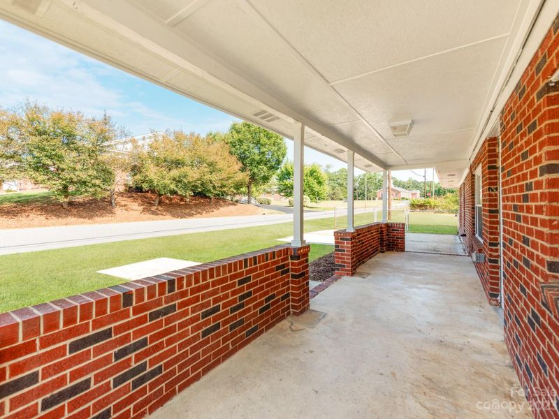 1615 Coliseum Ave, Kannapolis, NC 28083