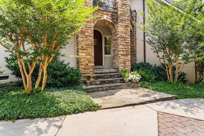 619 Lorimer Rd, Davidson, NC 28036
