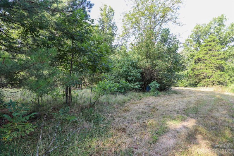 6201 Smith Rd, Midland, NC 28107