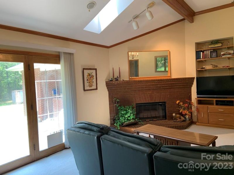 2403 Pinckney Rd, Chester, SC 29706