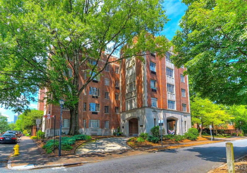 301 10th St #407, Charlotte, NC 28202