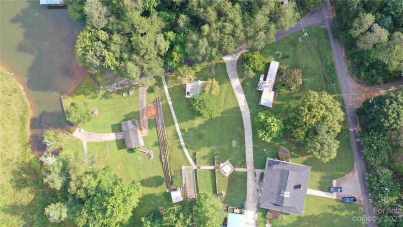 4635 27th Street Ln NE, Hickory, NC 28601