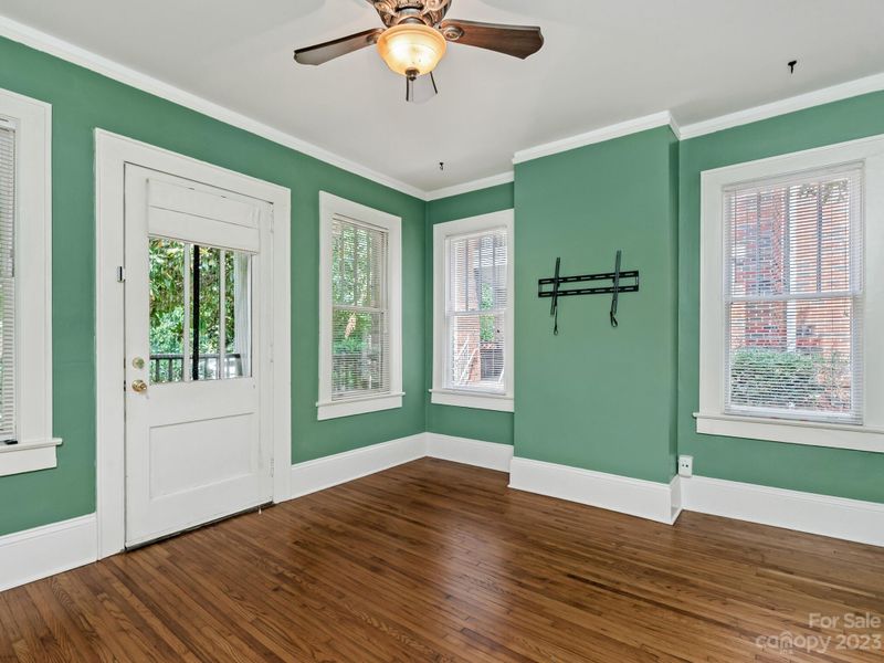526 Oakland Ave, Charlotte, NC 28204