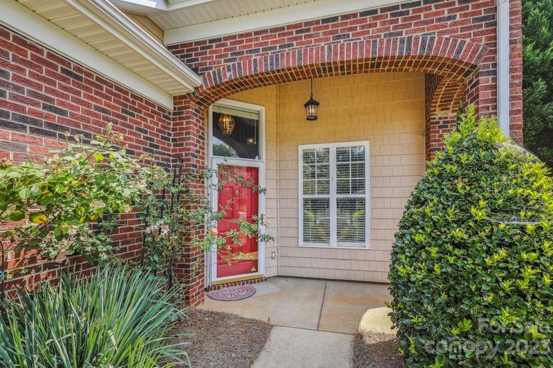 3706 Oak View Ct, Matthews, NC 28105