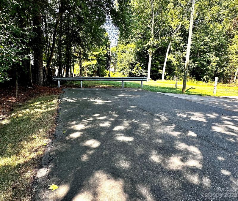322 Gray Dr, Charlotte, NC 28213