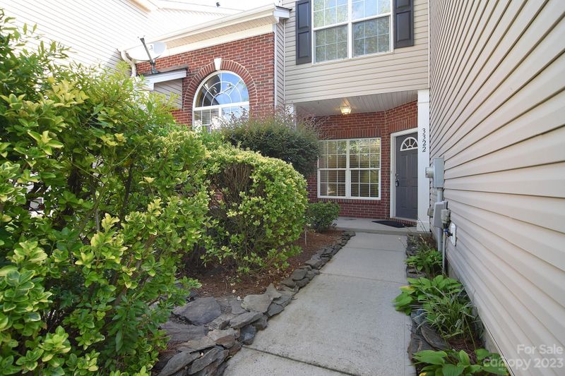 3322 Summerfield Ridge Ln, Matthews, NC 28105