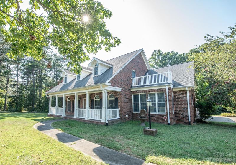 10105 Washam Potts Rd, Cornelius, NC 28031