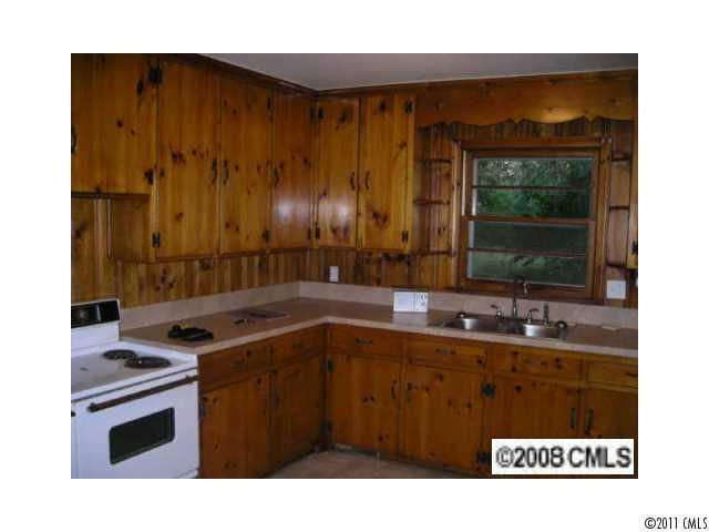 405 Victoria Rd, Monroe, NC 28112