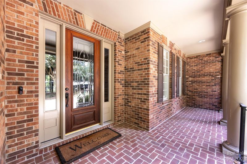 4304 Tranquillity Dr, Charlotte, NC 28216