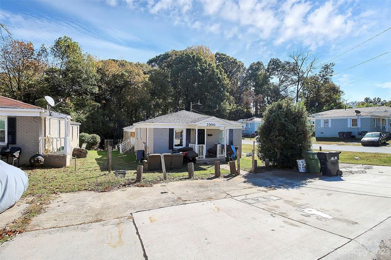 2300 Augusta St, Charlotte, NC 28216