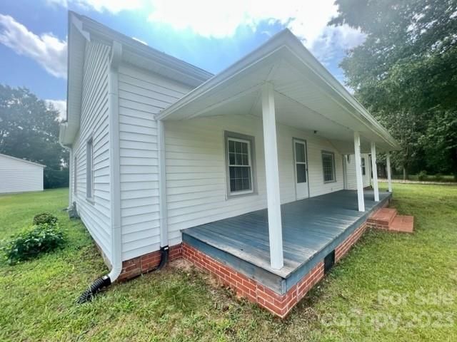 251 S Trade St, Matthews, NC 28105