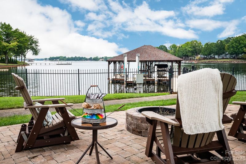 20622 Bethelwood Ln, Cornelius, NC 28031