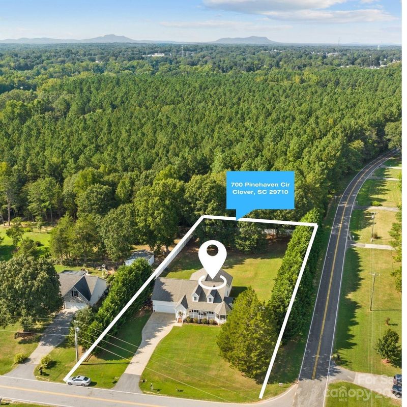 700 Pinehaven Cir, Clover, SC 29710