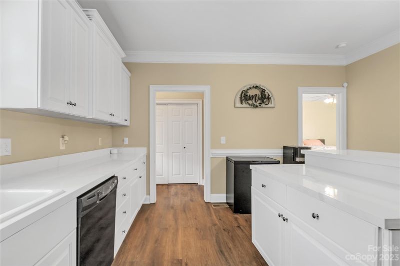 1203 E Catawba St, Belmont, NC 28012
