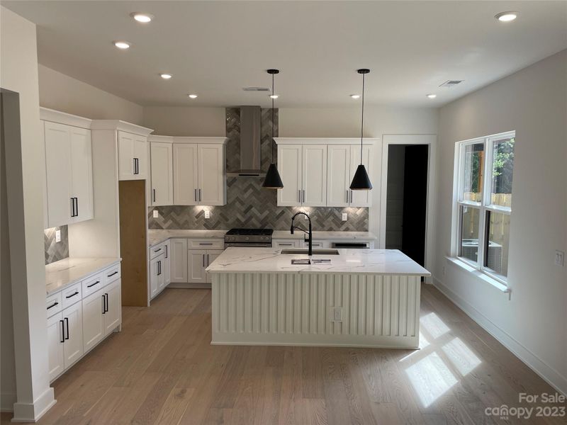 435 W Cama St #1, Charlotte, NC 28217