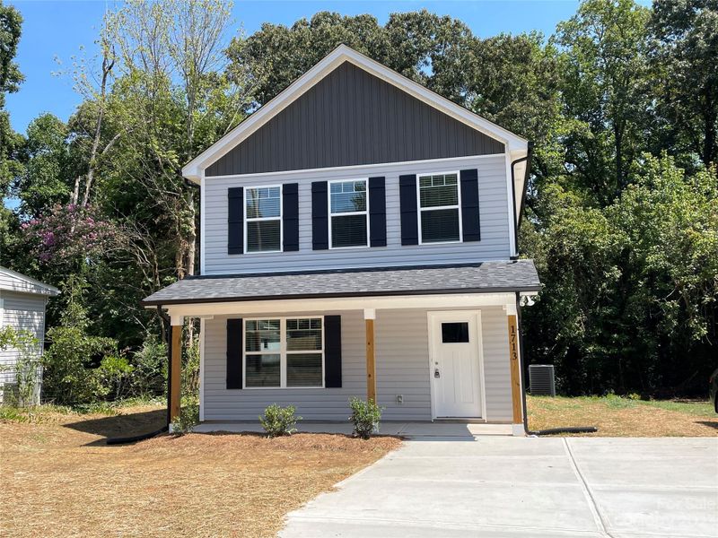 1713 5th St, Statesville, NC 28677