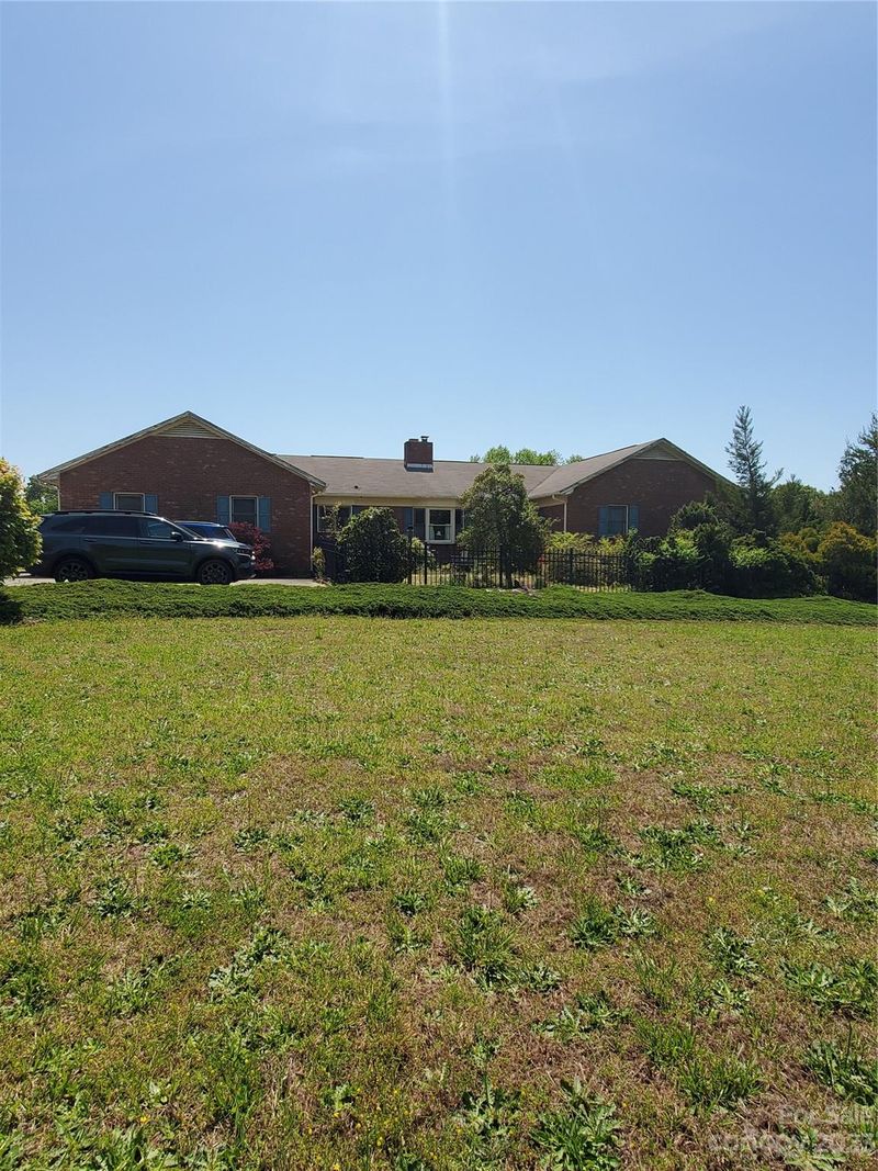2645 Devine Rd, Iron Station, NC 28080