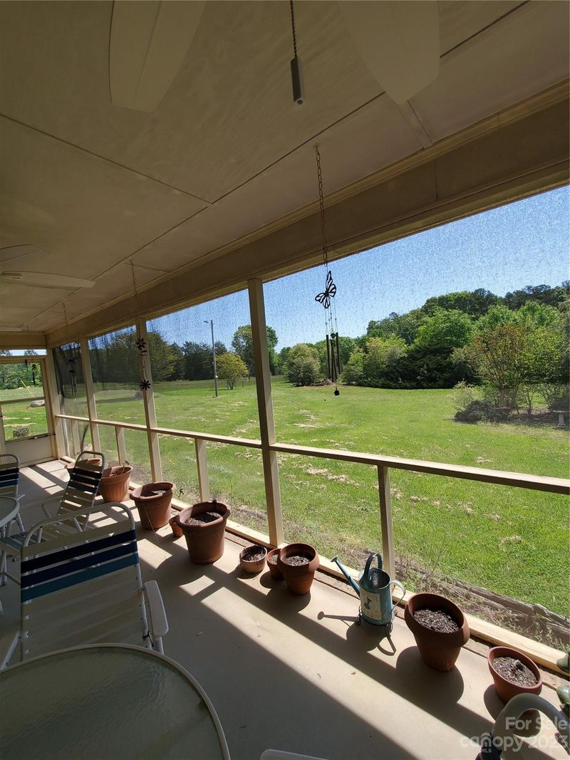 2645 Devine Rd, Iron Station, NC 28080