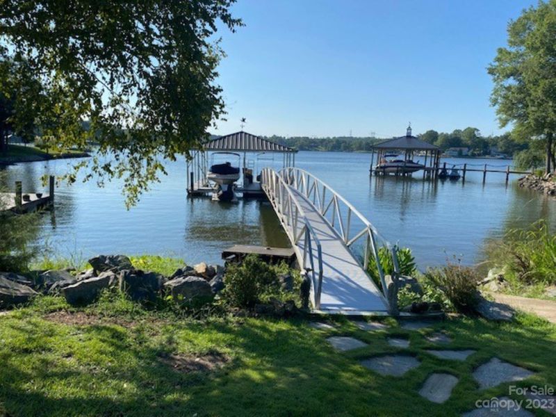 1963 Marthas Vineyard Rd, York, SC 29745