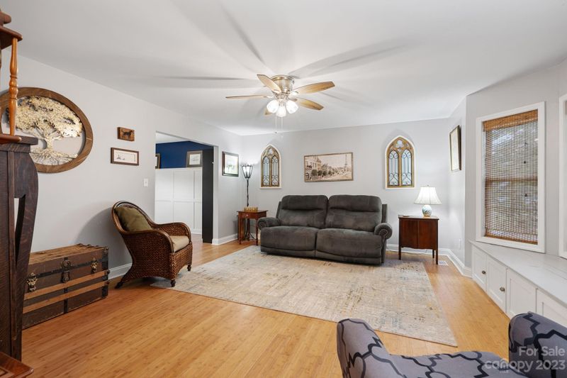 2161 Charles Towne Ct, Kannapolis, NC 28083