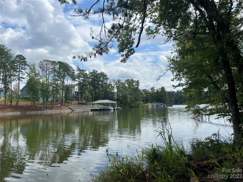 12048 Mariners Cove Ct #372, Lancaster, SC 29720