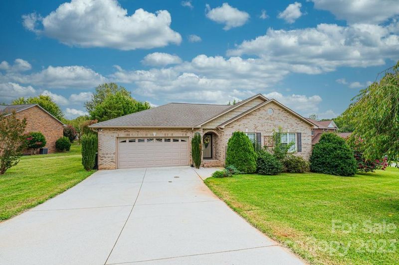 1825 New Star Dr, Newton, NC 28658