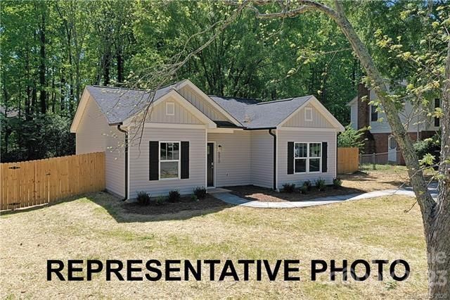 905 Warburton Ave, Gastonia, NC 28052
