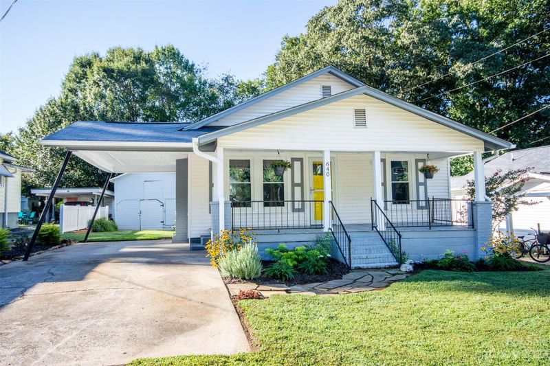 640 E Front St #4, Statesville, NC 28677