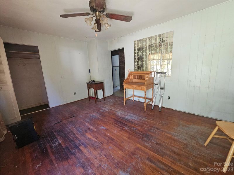 2506 Rogers Ave, Gaston, NC 28052